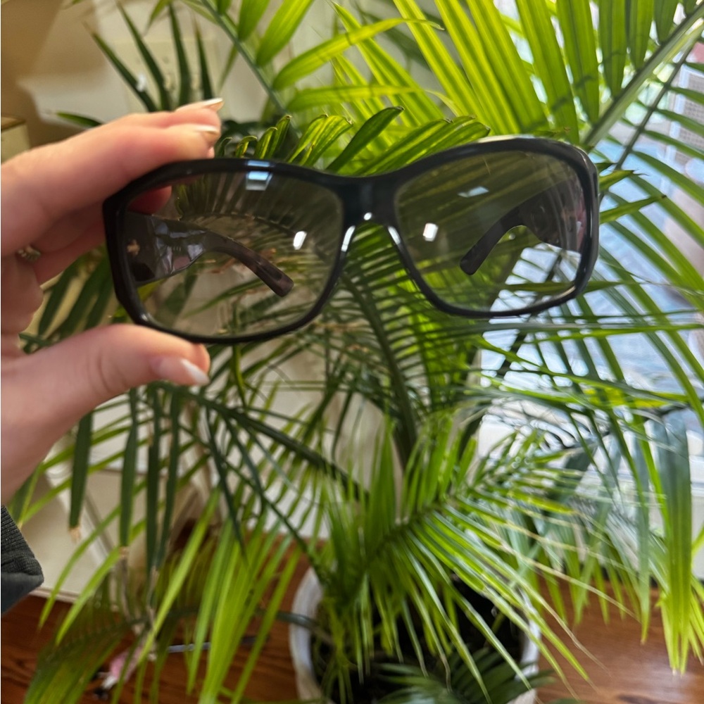 Gucci Black Sunglasses GG 2592/S